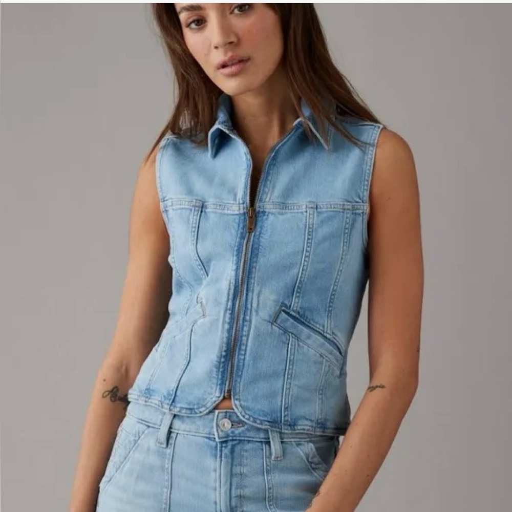 American Eagle Outfitters Light Blue Denim Vest